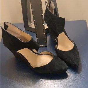 Black wedge heel